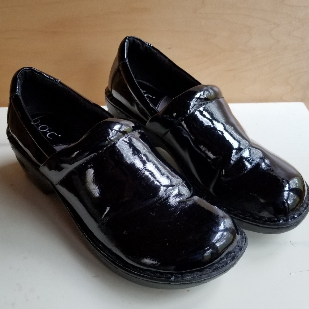 B.o.c. Patent clogs BC9632